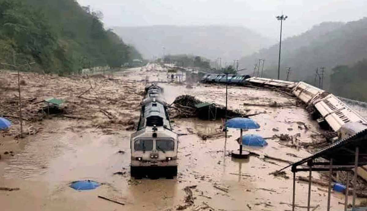 assam, flood, rain, assam floods, maharashtra, mumbai, rains